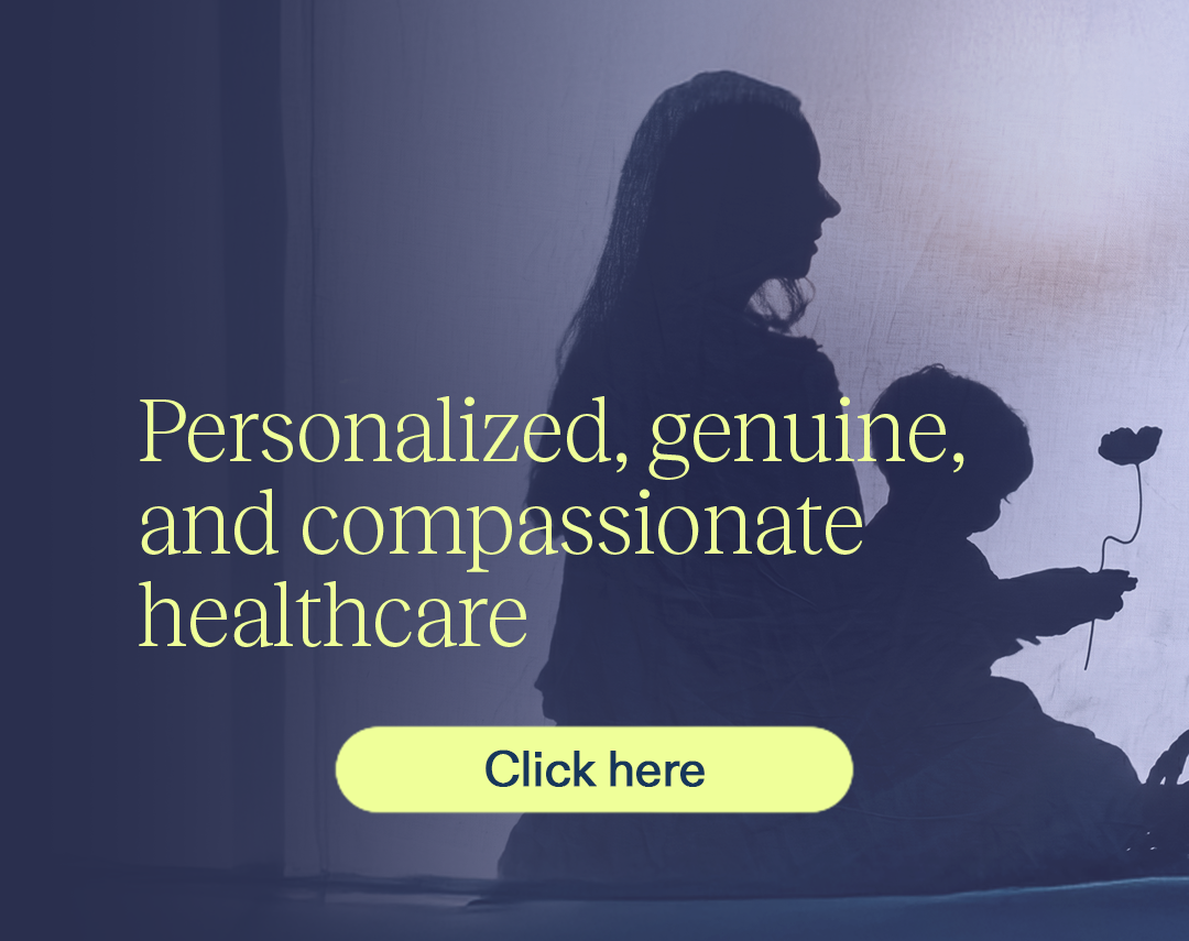 BANNER Personalized genuine mobile - Numa Silhouette of a woman with a child and a flower against a blue gradient; advertising personalized, genuine, compassionate healthcare with a prominent 'Click here' button.